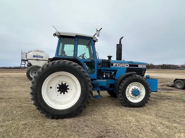 Image of Ford 8830 equipment image 4