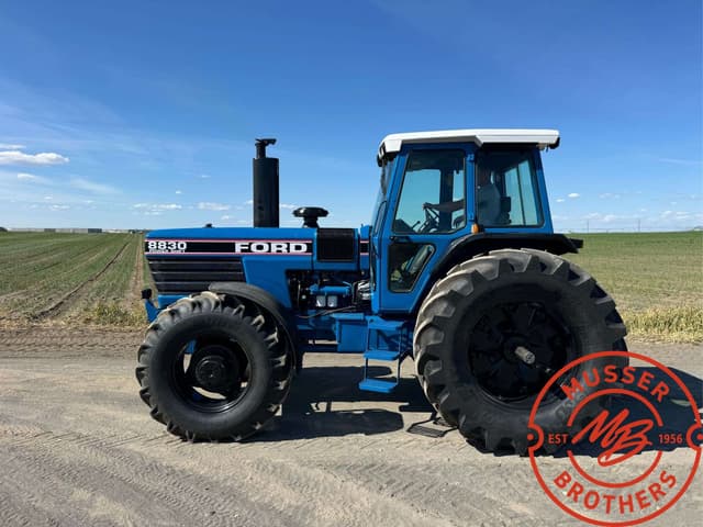 Image of Ford 8830 equipment image 2