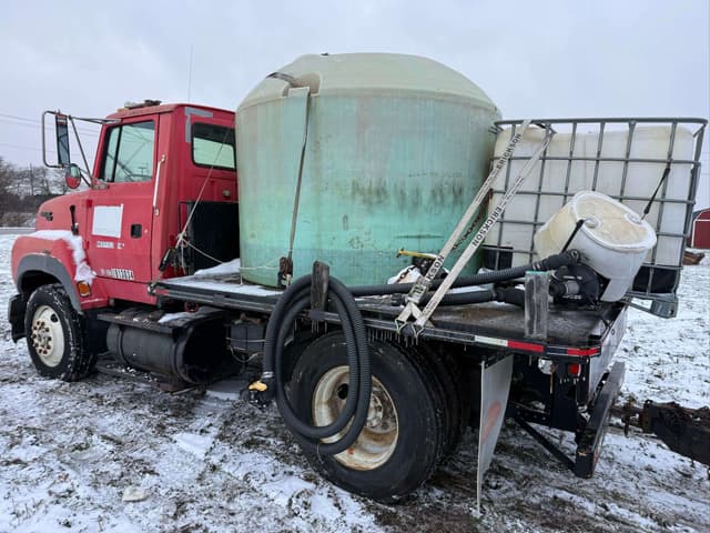 Image of Ford Aeromax L9000 equipment image 2