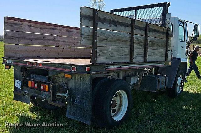 Image of Ford CF7000 equipment image 4