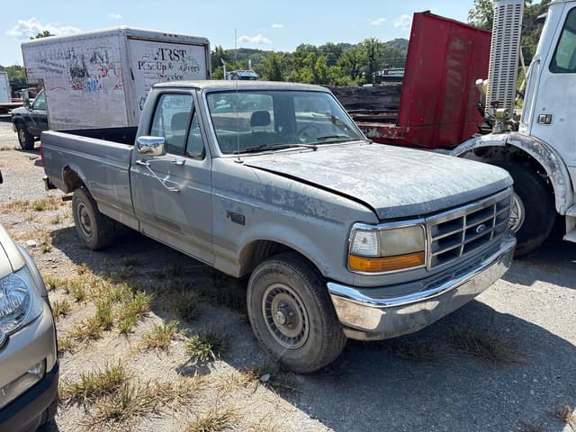 Image of Ford F-150 equipment image 3