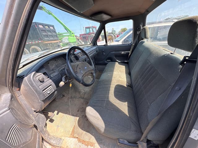 Image of Ford F-150 equipment image 4