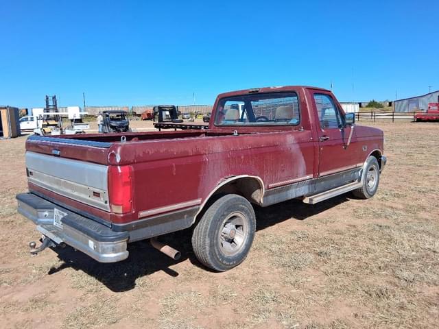Image of Ford F-150 equipment image 2