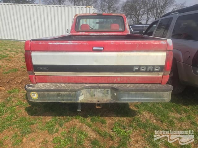 Image of Ford F-250 equipment image 4