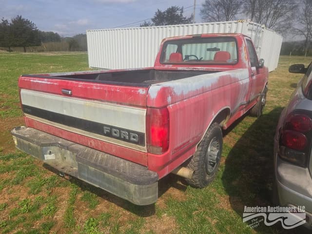 Image of Ford F-250 equipment image 3