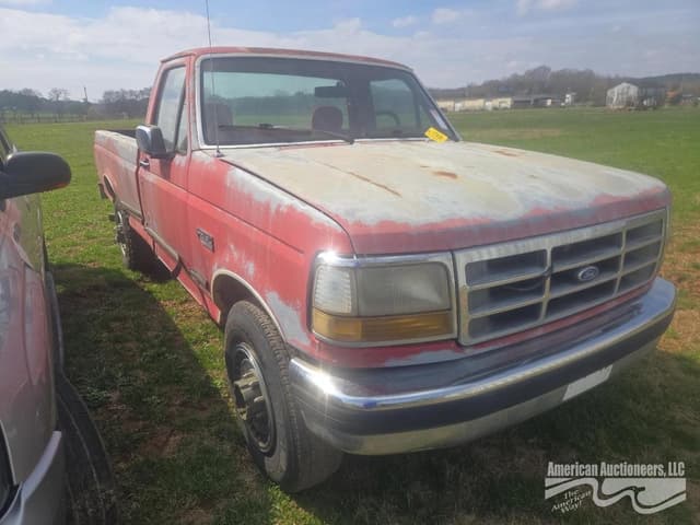 Image of Ford F-250 equipment image 2