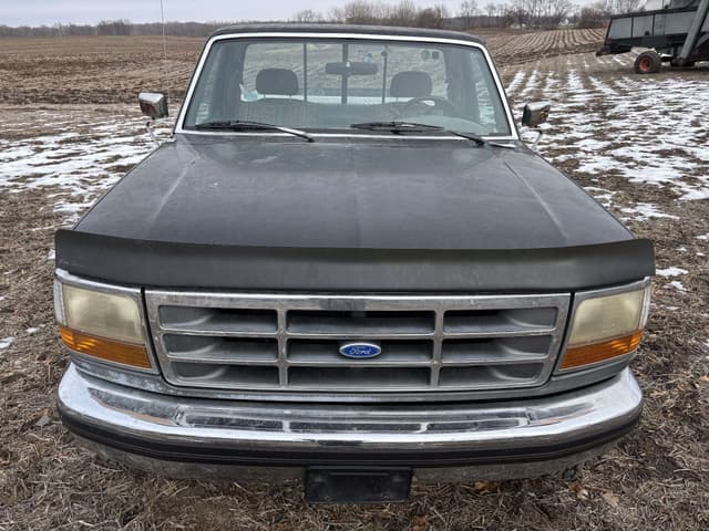 Image of Ford F-250 equipment image 2