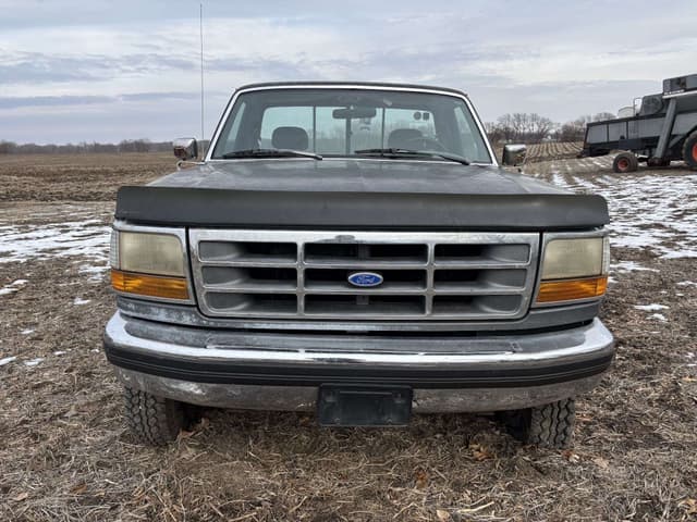 Image of Ford F-250 equipment image 3