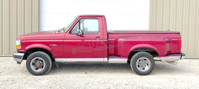 Image of Ford F-150 equipment image 3