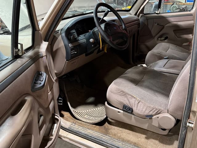 Image of Ford F-150 equipment image 4