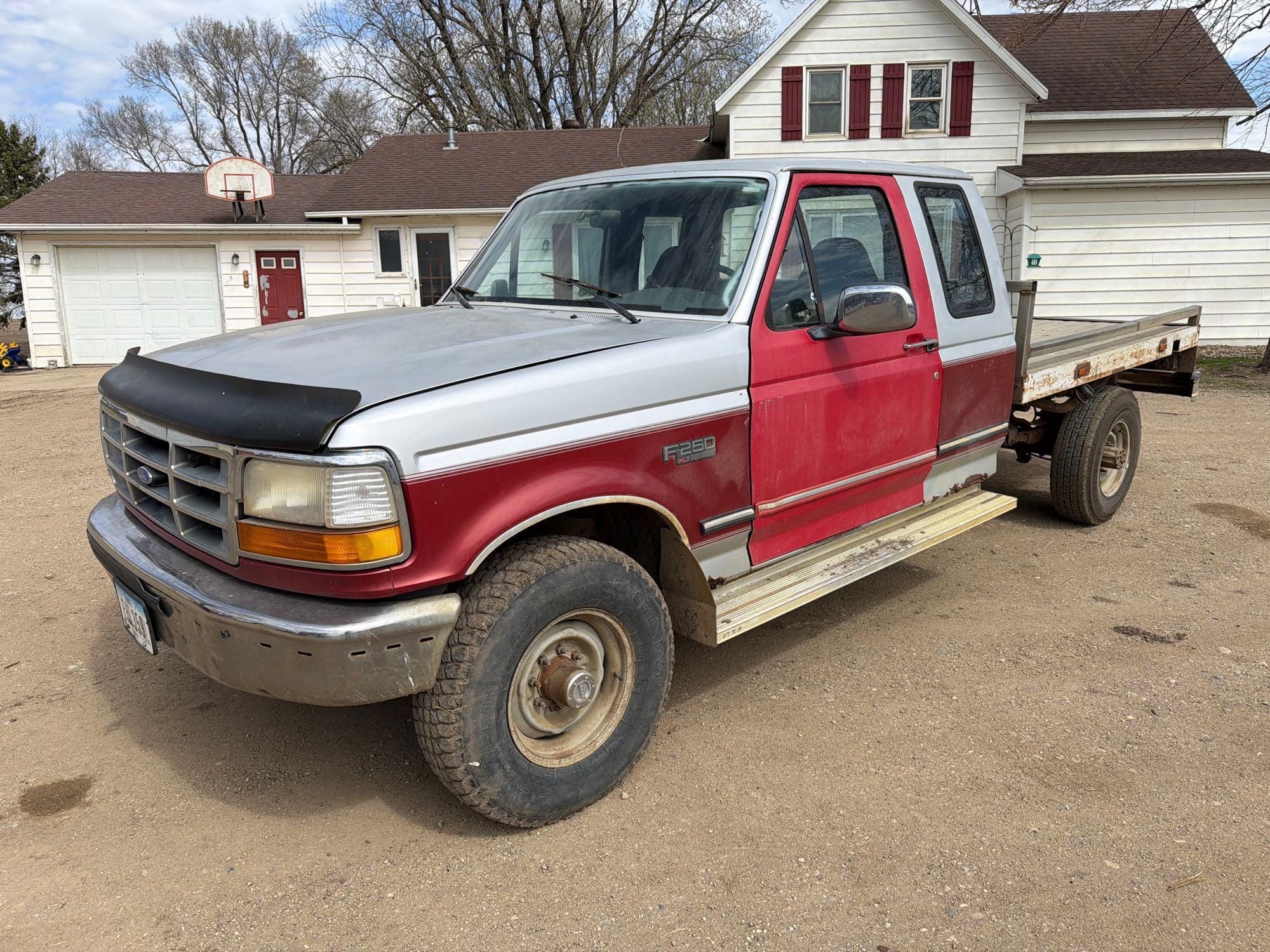 1992 Ford F-250 Equipment Image0