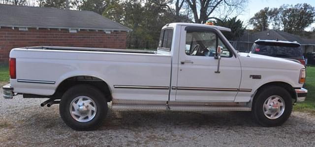 Image of Ford F-250 equipment image 2