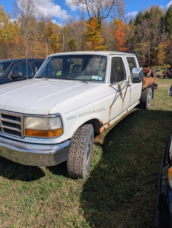 Image of Ford F-350 equipment image 1