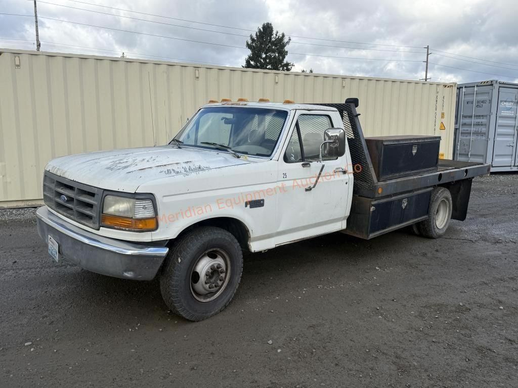 1992 Ford F-350 Equipment Image0