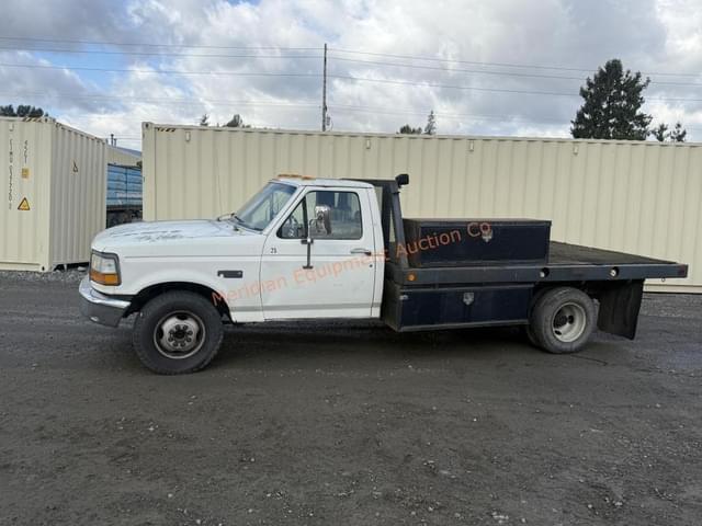 Image of Ford F-350 equipment image 2