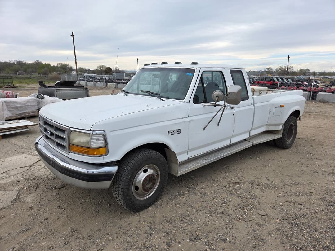 Image of Ford F-350 Primary image