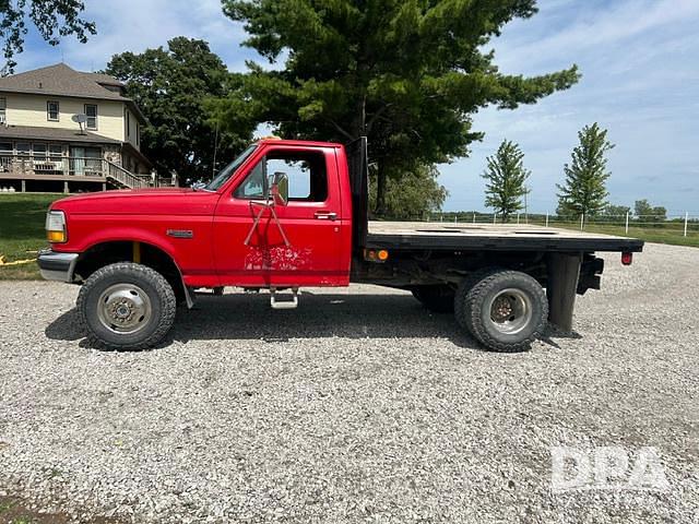 Image of Ford F-350 equipment image 4