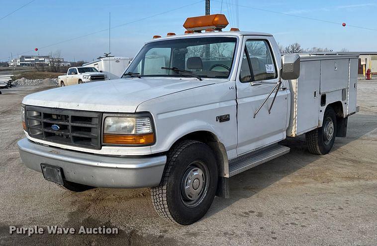 Image of Ford F-350 Primary image