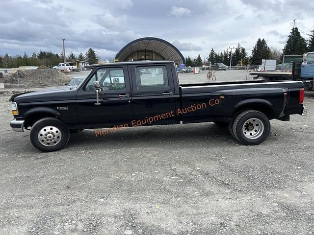 Image of Ford F-350 equipment image 2