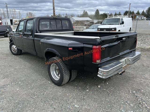 Image of Ford F-350 equipment image 3