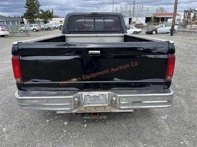 Image of Ford F-350 equipment image 4