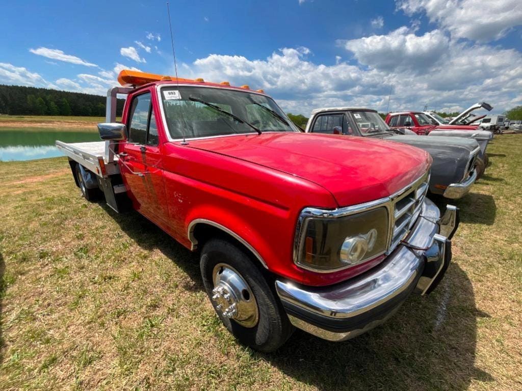 1992 Ford F-350 Equipment Image0