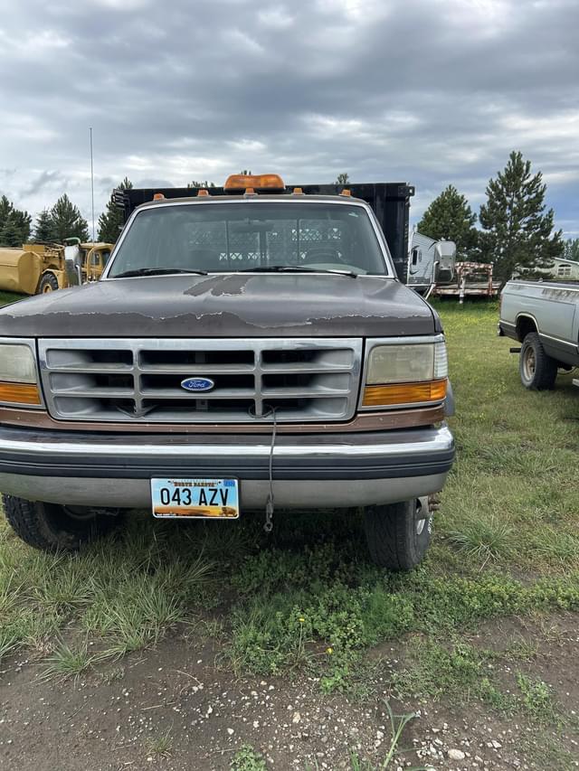 Image of Ford F-450 equipment image 2