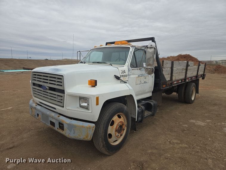 1992 Ford F600 Equipment Image0
