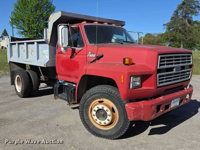 Image of Ford F-600 equipment image 2
