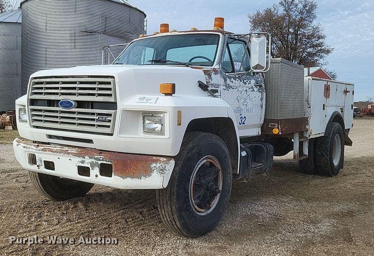 SOLD - 1992 Ford F-700 Lot No. DO4733 Other Equipment with 96,072