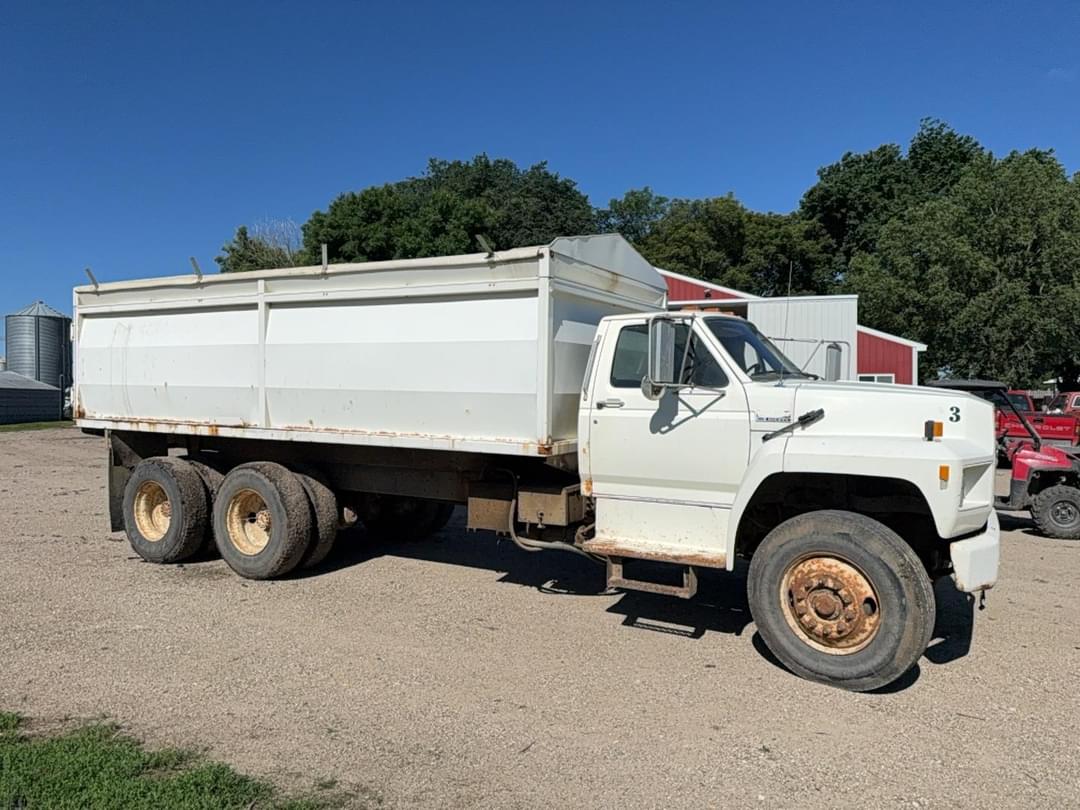 Image of Ford F900 Primary image