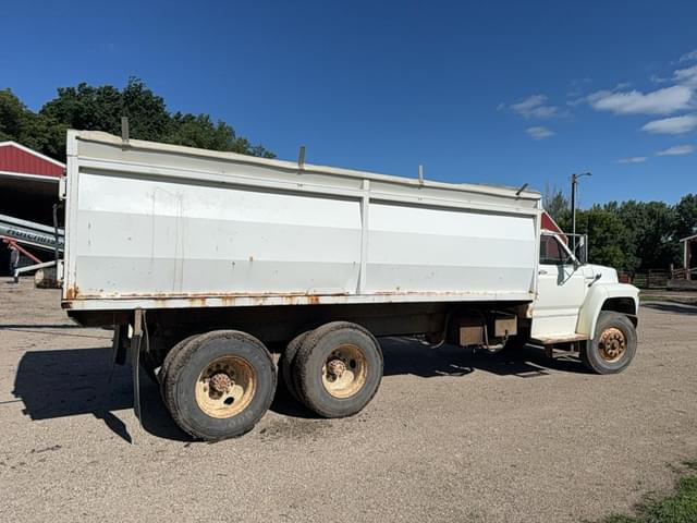 Image of Ford F900 equipment image 2