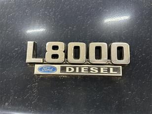 Main image Ford L8000 100