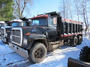 1992 Ford L8000 Equipment Image0