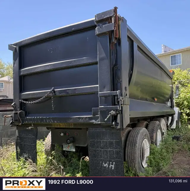 Image of Ford L9000 equipment image 1