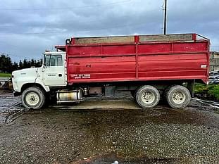 1992 Ford L9000 Equipment Image0