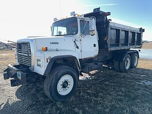 Main image Ford L9000