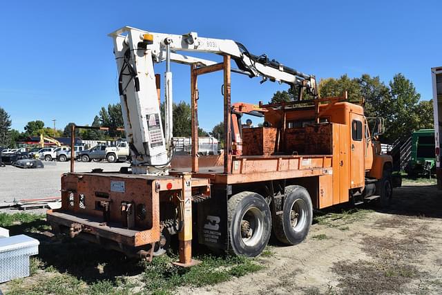 Image of Ford LNT8000F equipment image 4