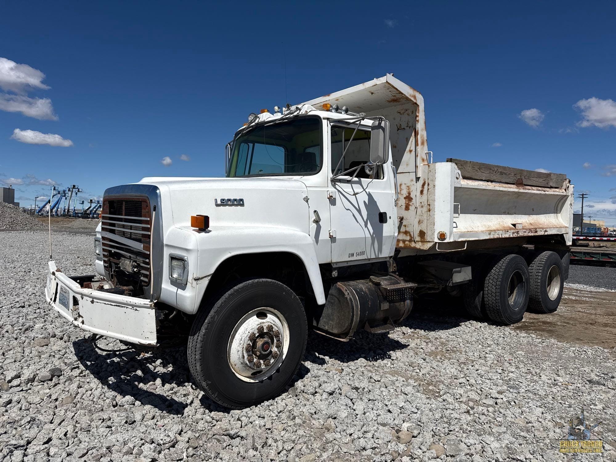 1992 Ford LT9000 Equipment Image0