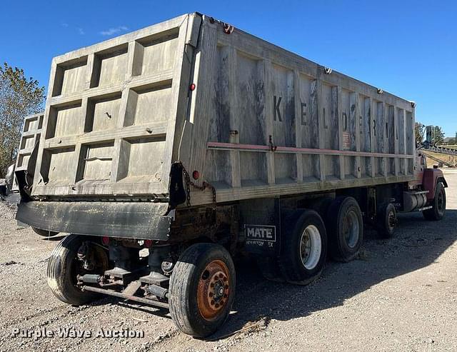 Image of Ford LTL9000 equipment image 4