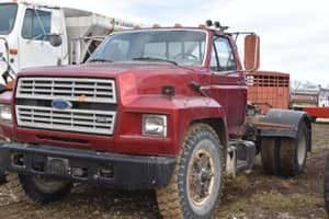 1992 Ford F-800 Image