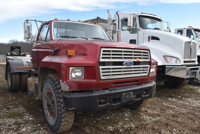 Image of Ford F-800 equipment image 2