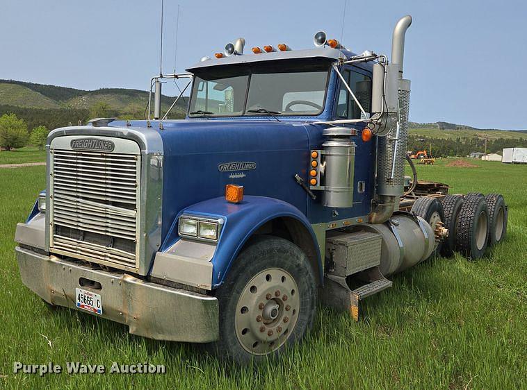Image of Freightliner FLD120 Primary image