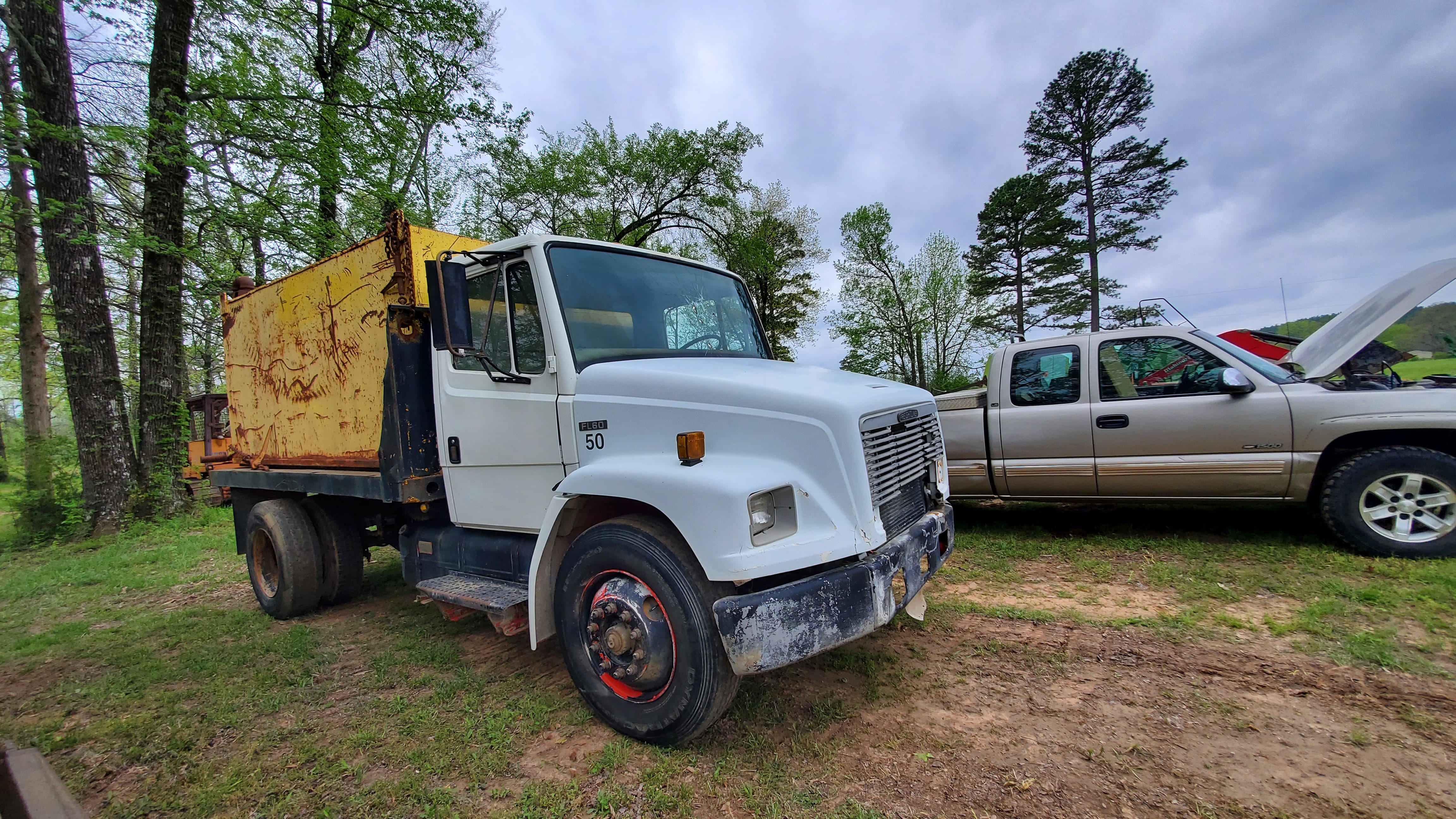 Main image Freightliner FL70