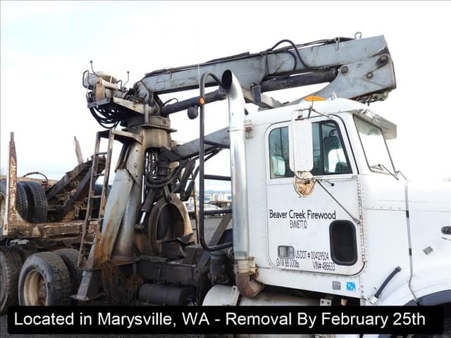 Image of Freightliner FLD120 equipment image 4