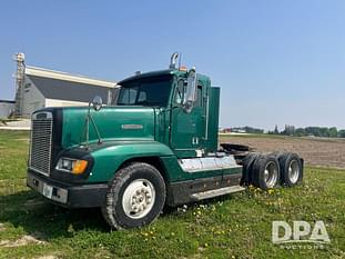 1992 Freightliner FLD120 Equipment Image0