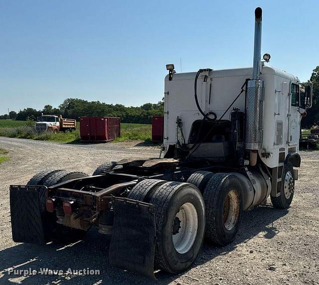 Image of Freightliner USF-1E equipment image 4