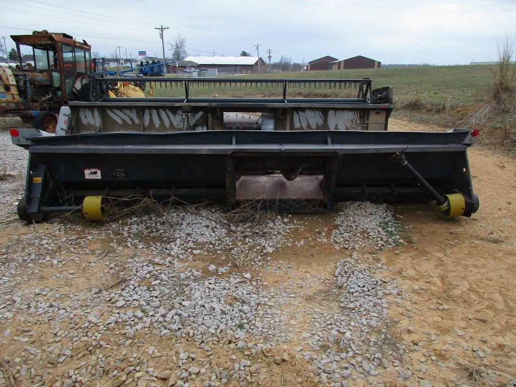 Image of Gleaner 630 Image 1