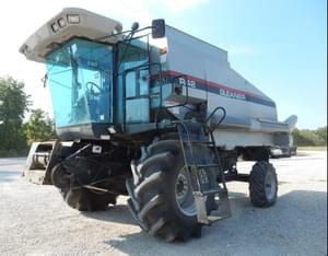 1992 Gleaner R42 Image