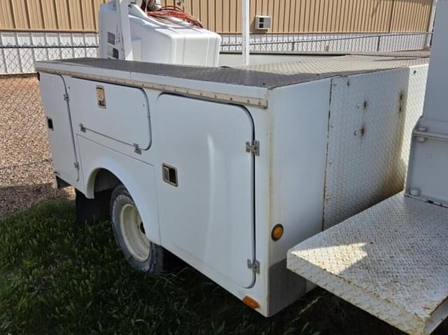 Image of GMC 3500 equipment image 3